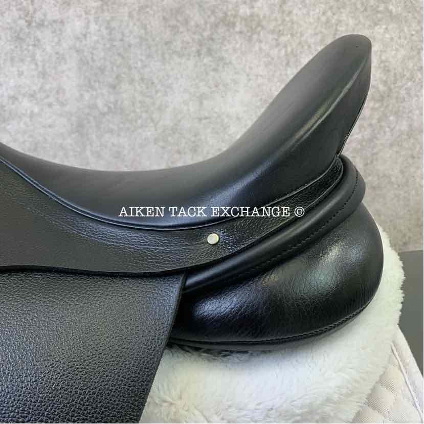 **On Trial** 2019 Albion Genesis Platinum Ultima Dressage Saddle, 17.5" Seat, Short Flap, Medium Wide Tree (Adjustable), Wool Flocked Panels