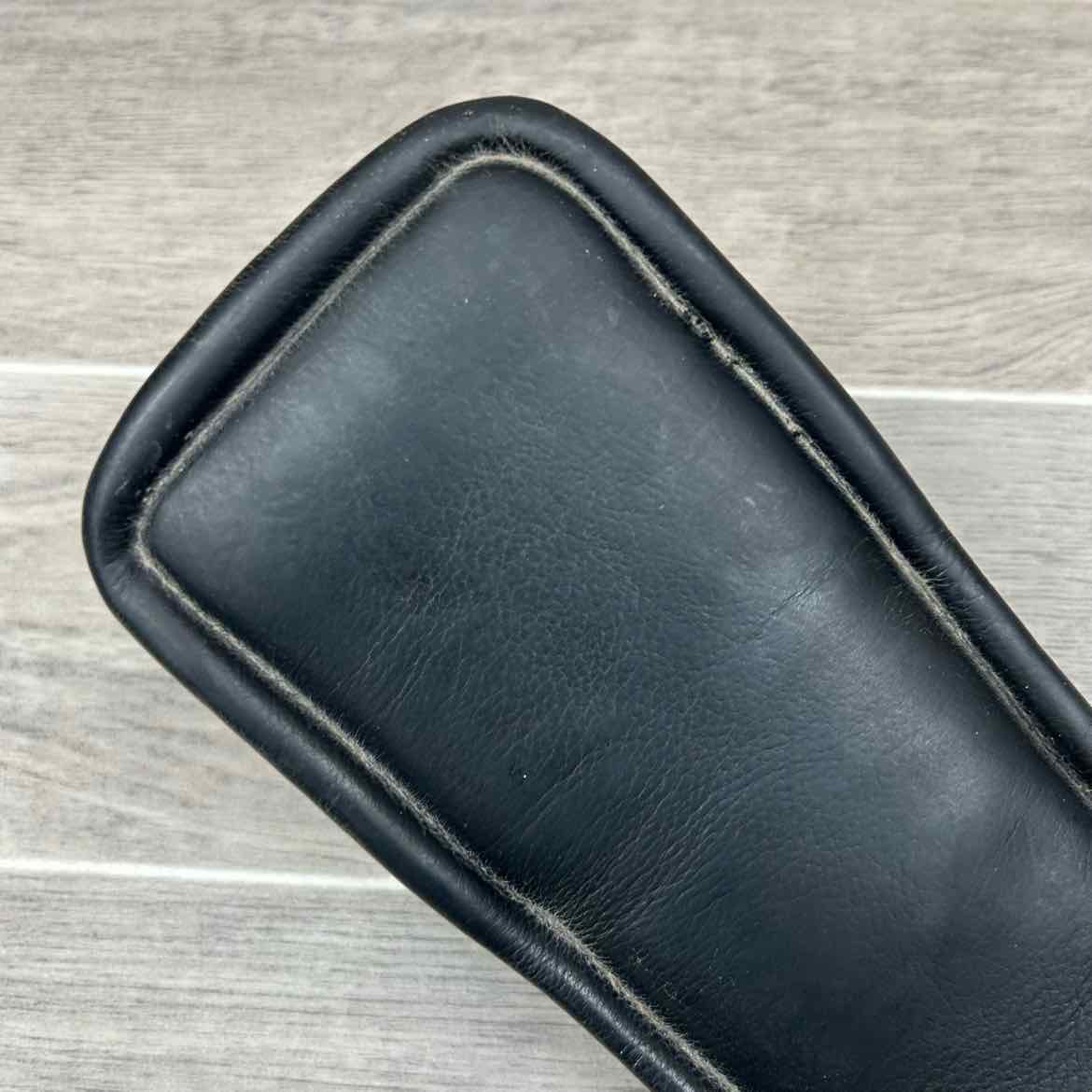 Total Saddle Fit Shoulder Relief Girth 28"