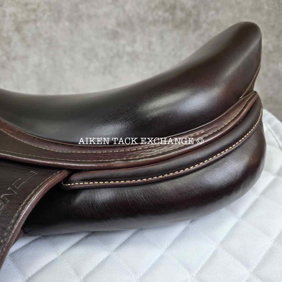 2021 Prestige X-Perience Close Contact Jump Saddle, 17" Seat, 34 Tree - Medium, Wool Flocked Panels
