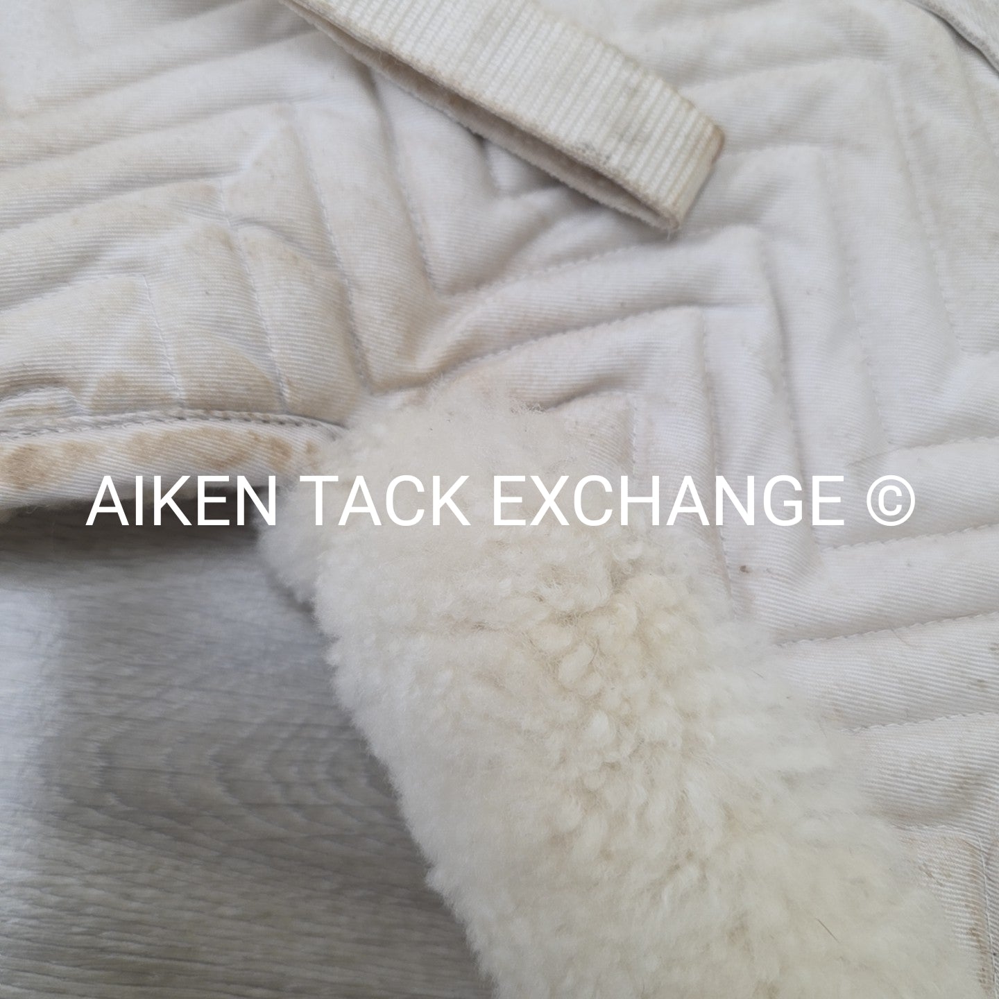 Fleeceworks Sheepskin Perfect Balance with Rolled Edge Half Pad