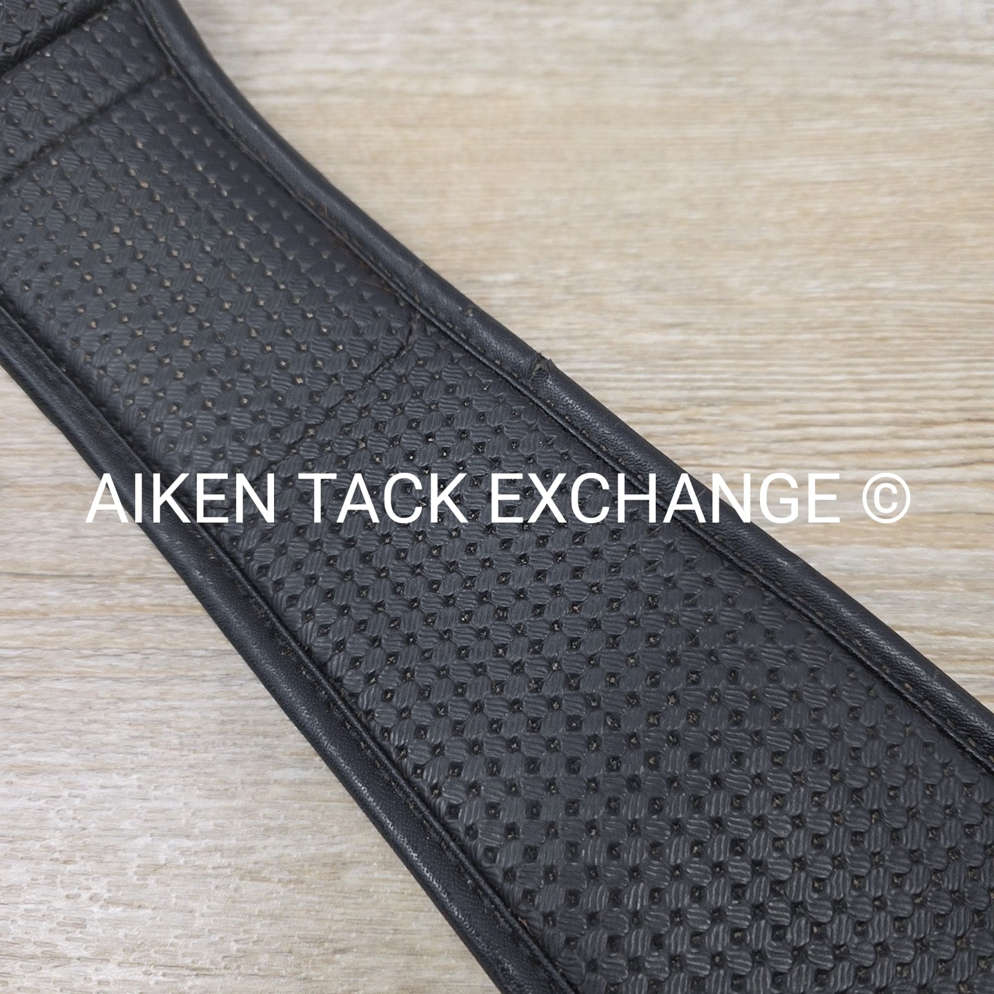 Wintec Chafeless Dressage Girth, Black, 32"