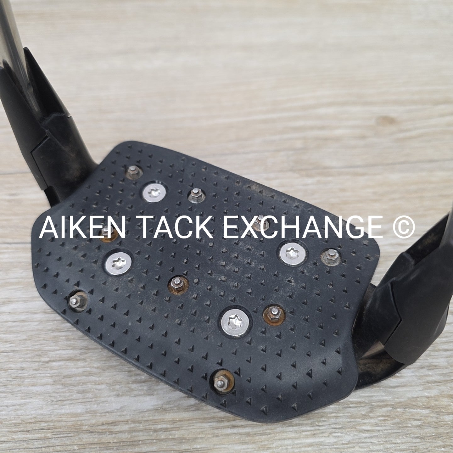 Freejump AirS Stirrups, Angled Eye, 4.5"