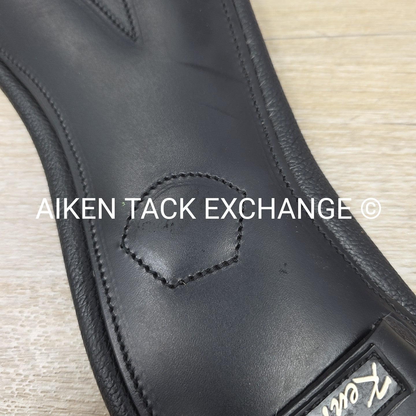 Kentaur Geneva Anatomic Dressage Girth, Black, 65 cm (26 in)