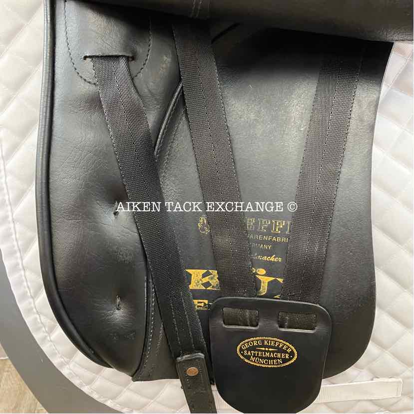 2002 Kieffer Lusitano Kur Dressage Saddle, 17" Seat, Medium Wide Tree, Wool Flocked Panels