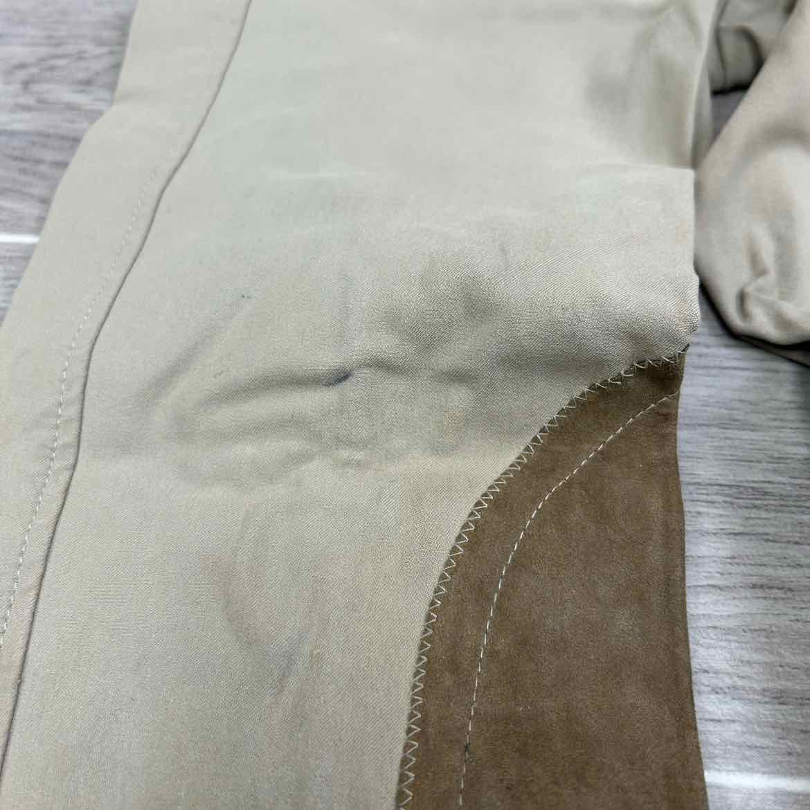 Tailored Sportsman Trophy Hunter Knee Patch Breeches, Size 14