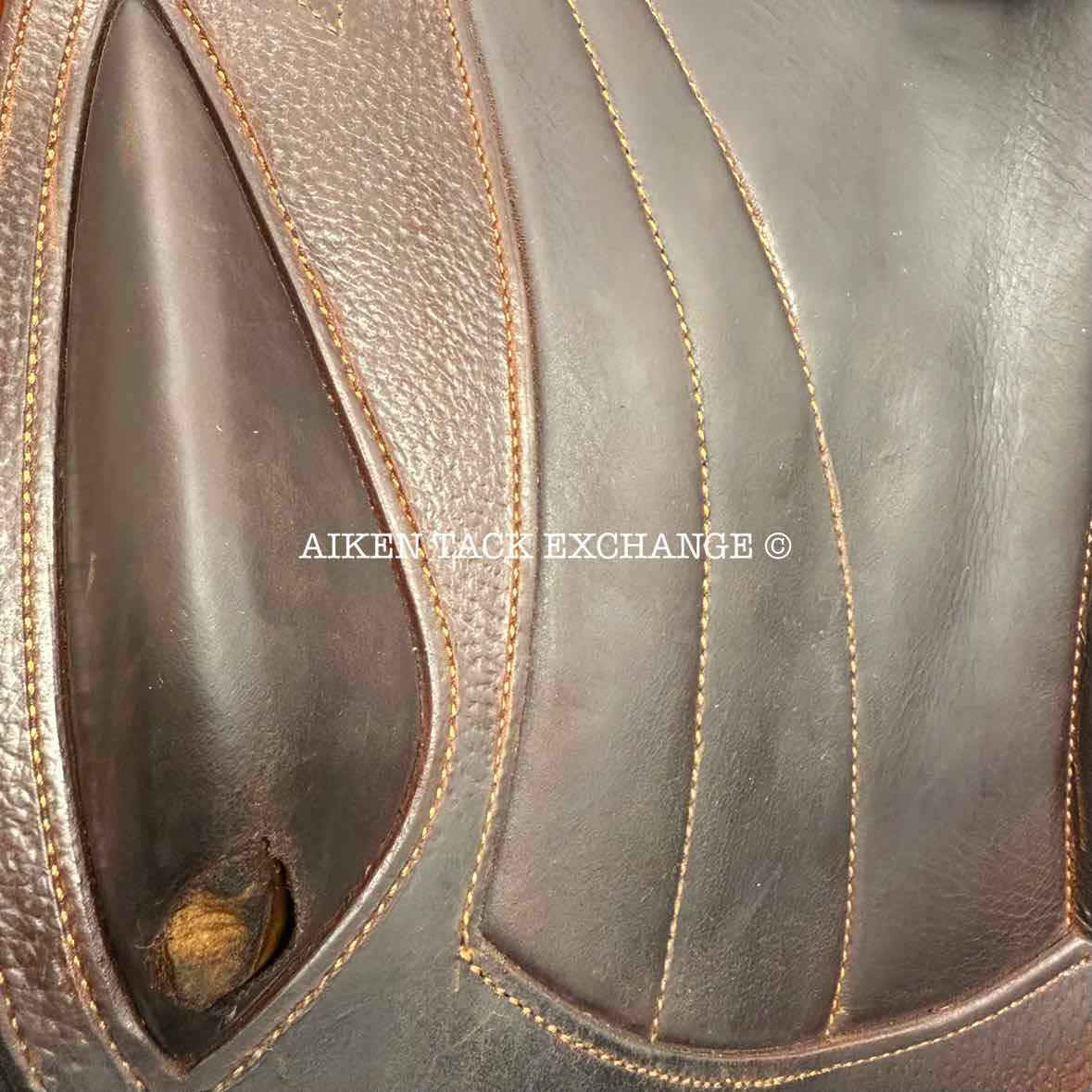 2016 CWD SE04 Monoflap Jump Saddle, 17.5" Seat, 2AA Flap, Medium Tree, Foam Panels