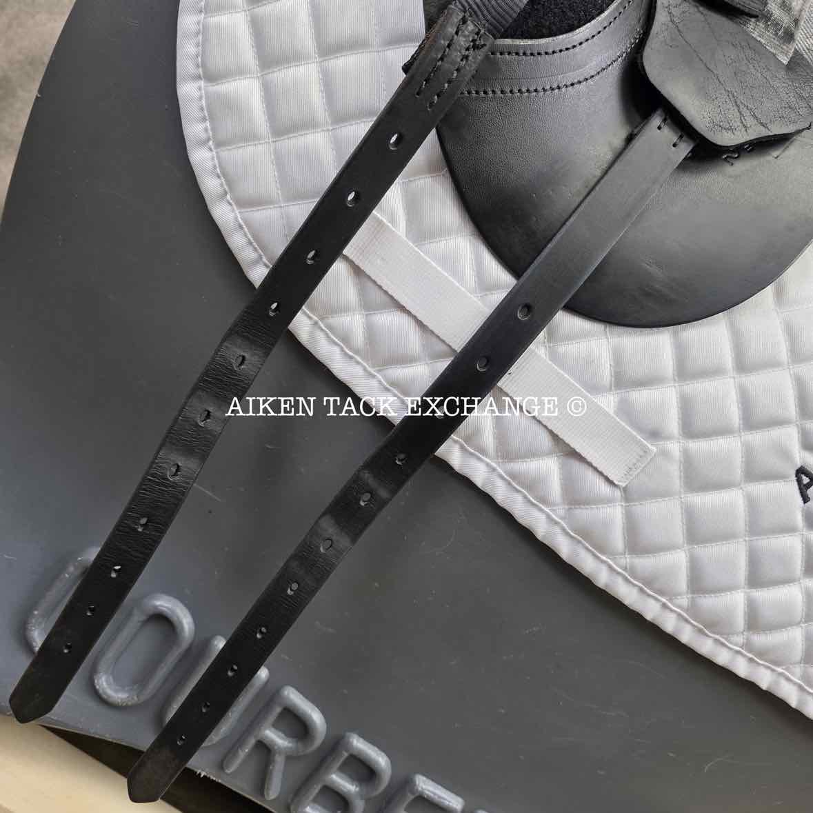 Borne Olympia Dressage Saddle, 17.5" Seat, Extra Wide Tree, Wool Flocked Panels