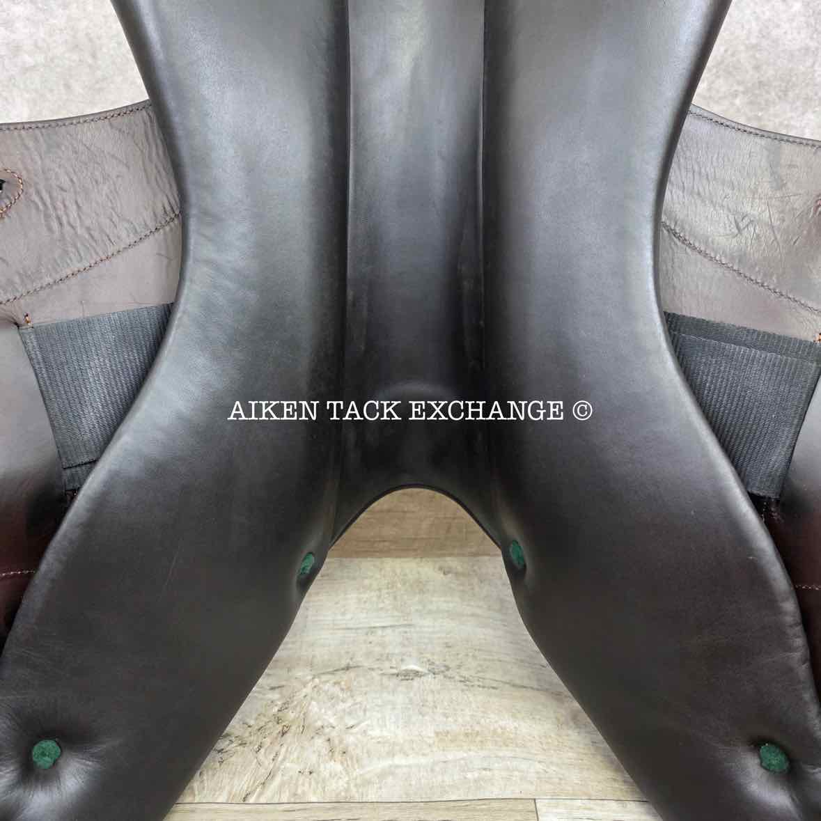 2014 Herve Godignon Jump'In Monoflap Jump Saddle, 17.5" Seat, 3A Flap, Medium Tree, Foam Panels