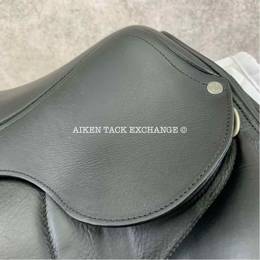 **SOLD** 2014 Antares Cadence Monoflap Dressage Saddle, 17.5" Seat, 1N Flap - Short, Medium Wide Tree, Foam Panels, Buffalo Leather