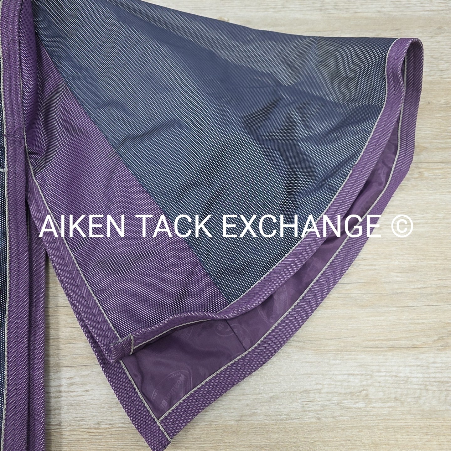 Weatherbeeta Taka Contour High Neck Medium Weight Turnout Blanket, 84"