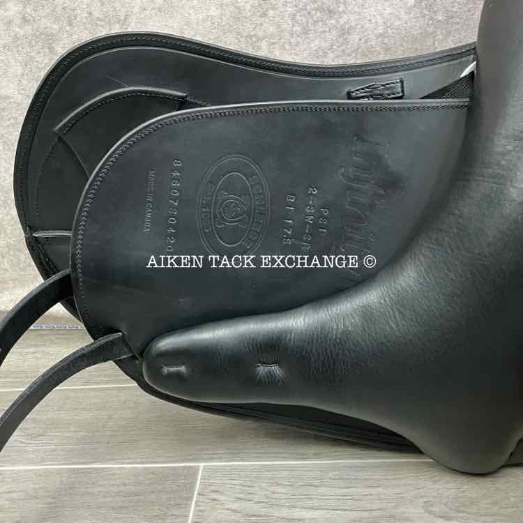 2020 Schleese Infinity II Dressage Saddle, 17.5" Seat, Adjustable AdapTree, Wool Flocked PSI Panels
