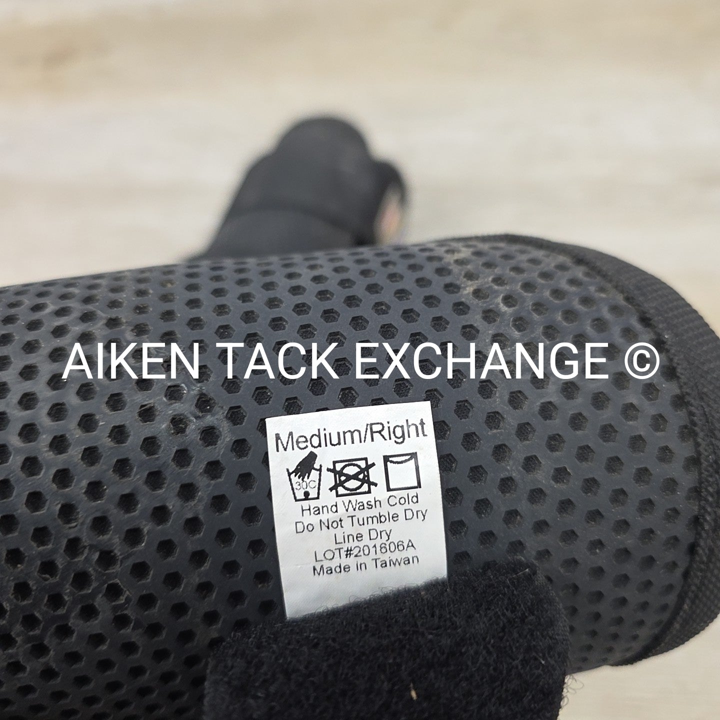 BARGAIN BUNDLE: Horze Impact Flexi Horse Boots, Medium & Large, Set of 4
