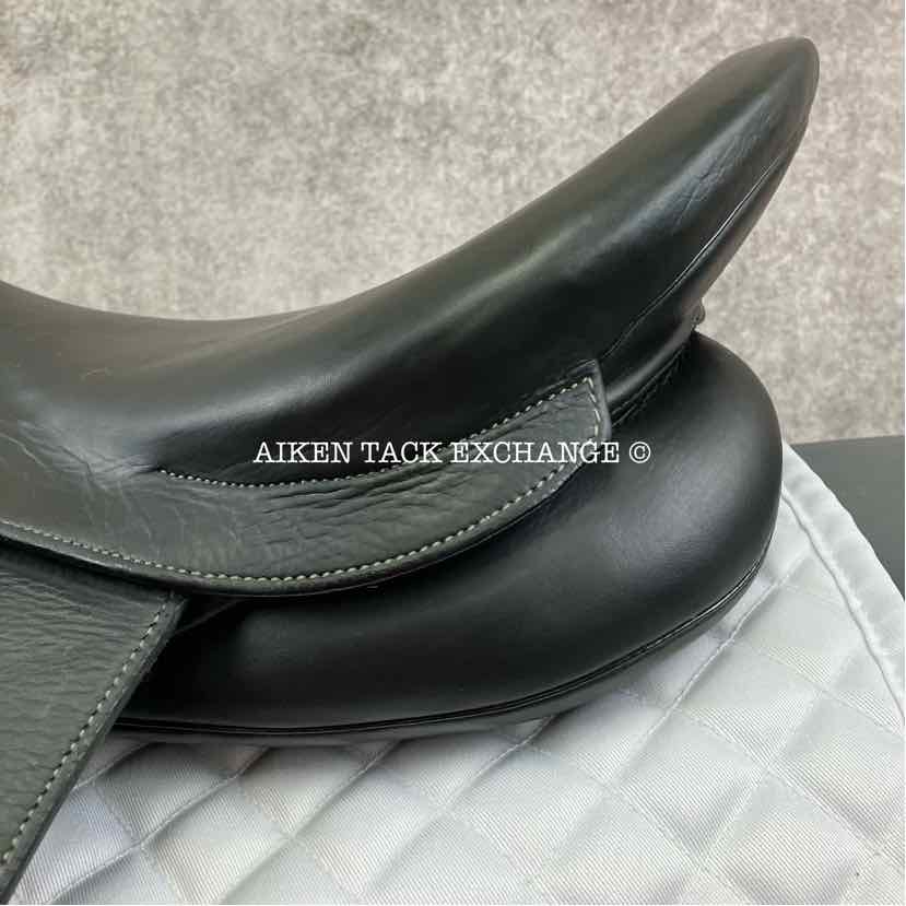 2017 Stubben True Nature Dressage Saddle, 18" Seat, Short Flap, 28cm Tree - Medium, Wool Flocked Panels