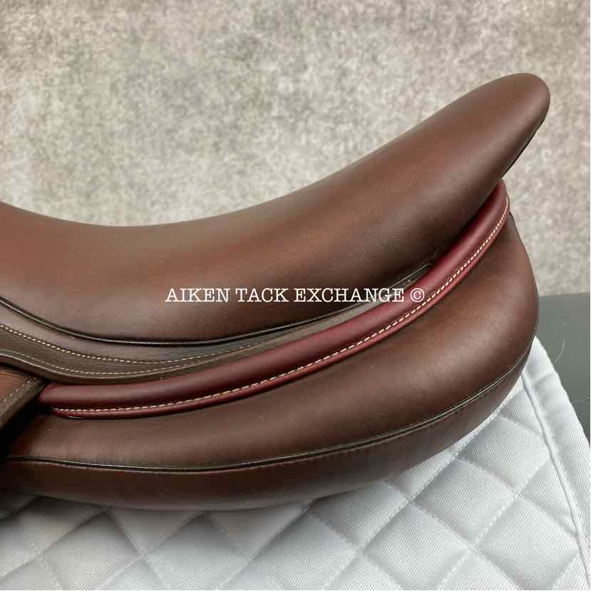 2020 Arion J3 Close Contact Jump Saddle, 17.5" Seat, 3A Flap, Medium Wide Tree, Shoulder-Free Panels, Full Buffalo Leather