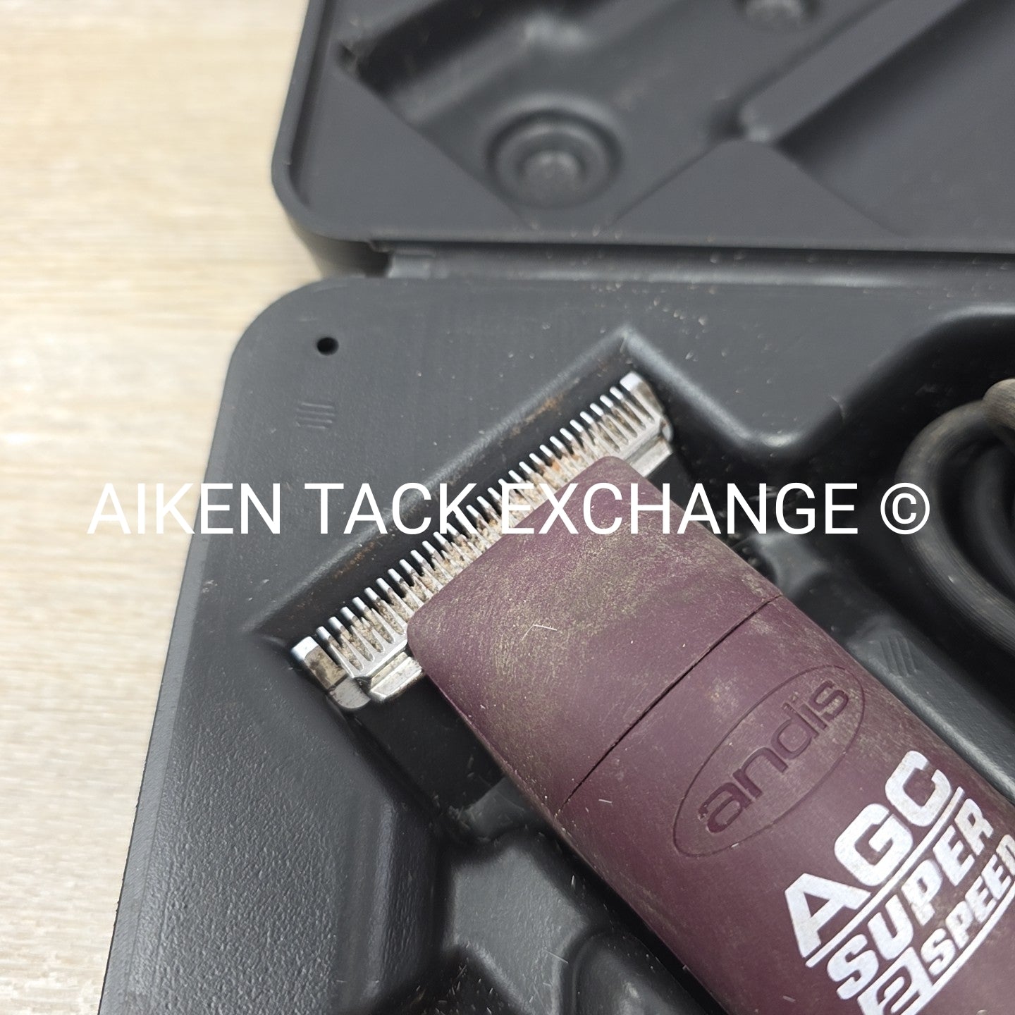 Andis AGC Super 2 Speed Clippers with T-84 Blade & Storage Case
