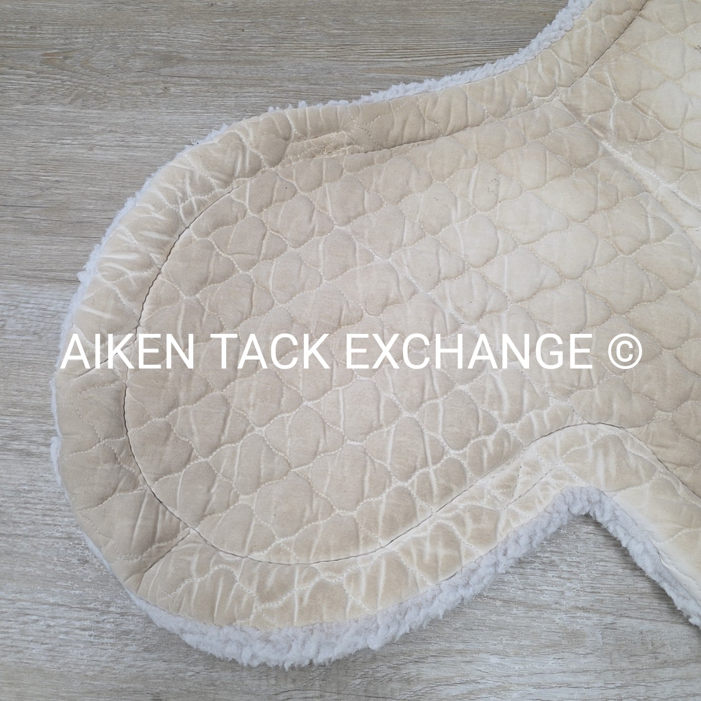 Toklat Medallion SuperQuilt Close Contact Contour Fleece Saddle Pad
