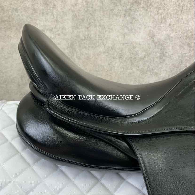 **SOLD** 2016 Stubben 1894 Dressage Saddle, 17.5" Seat, 32 cm Tree - Wide, Wool Flocked Panels