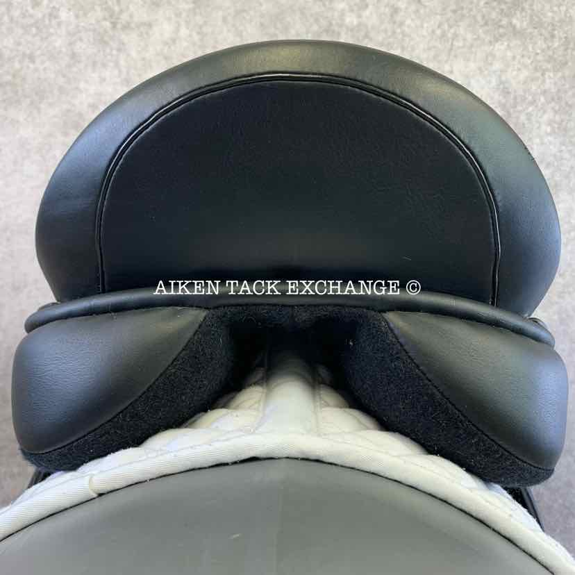 2022 Master D3-M Monoflap Dressage Saddle, 18" Seat, Medium Tree, Wool Flocked Serge Panels