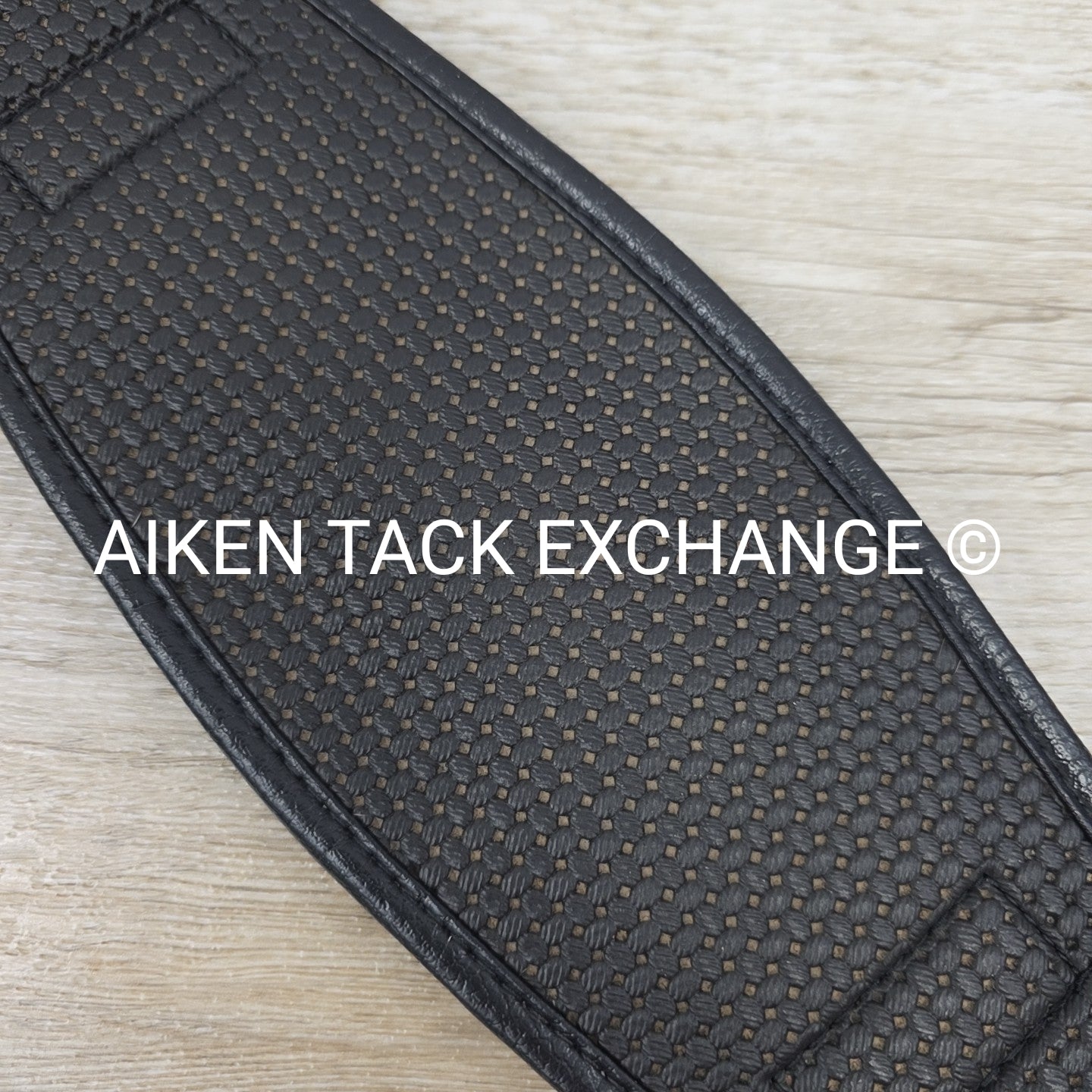 Ovation Gel Body Form Dressage Girth, Black, 20"