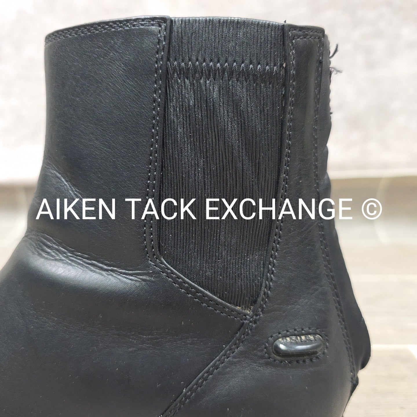 Ariat Paddock Boots, Size 7