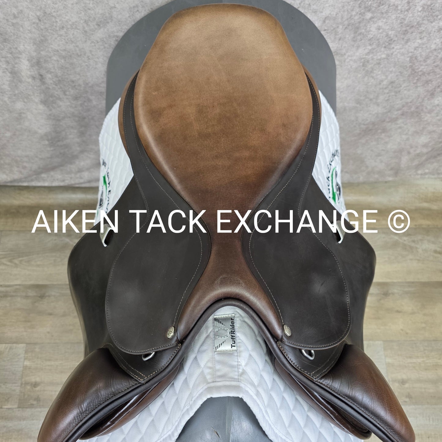 2018 Bates CC Jump Saddle, 18" Seat, Adjustable Tree - Changeable Gullet, CAIR Panels