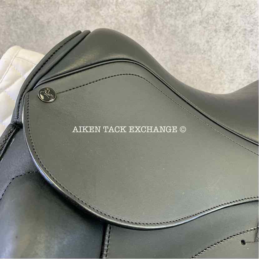2022 MaxFlex Picasu Monoflap Dressage Saddle, 18" Seat, Flex Tree - Extra Wide, Wool Flocked Panels