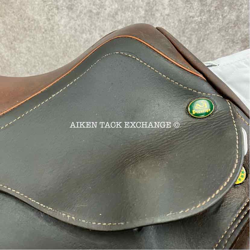 **SOLD** 2003 Prestige Hunter Classic Close Contact Jump Saddle, 17" Seat, 33 Tree - Medium (Adjustable), Foam Panels