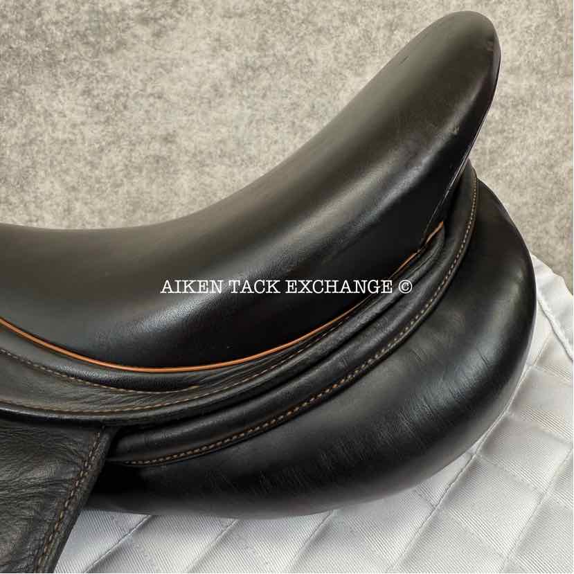 2009 Prestige Grand Dressage Saddle, 17" Seat, 33 Tree - Medium, Wool Flocked Panels