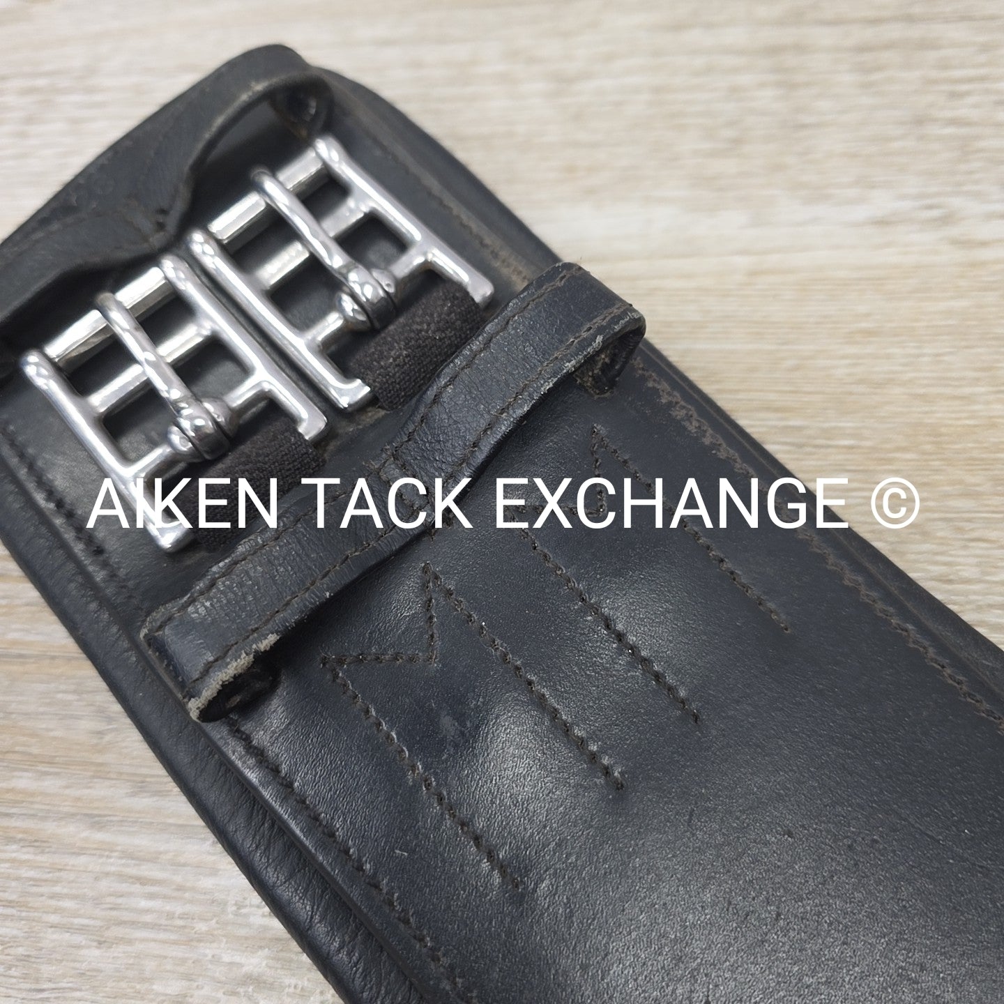 Total Saddle Fit StretchTec Shoulder Relief Girth with Leather Liner, Black, 28"