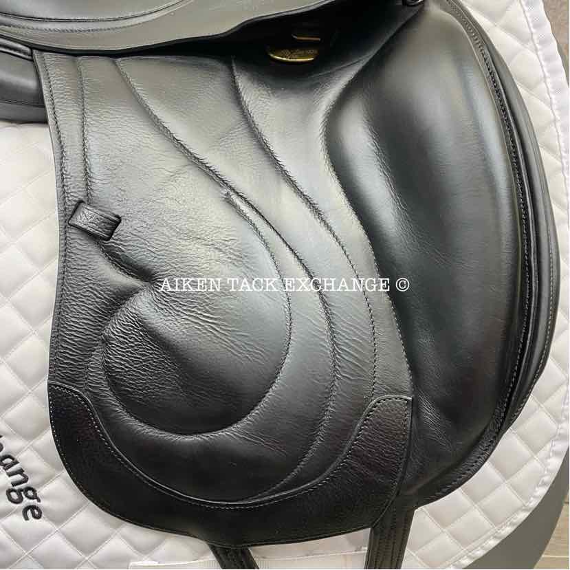 2014 Antares Cadence Monoflap Dressage Saddle, 18" Seat, 2N Flap, Medium Wide Tree, Foam Panels, Full Buffalo Leather