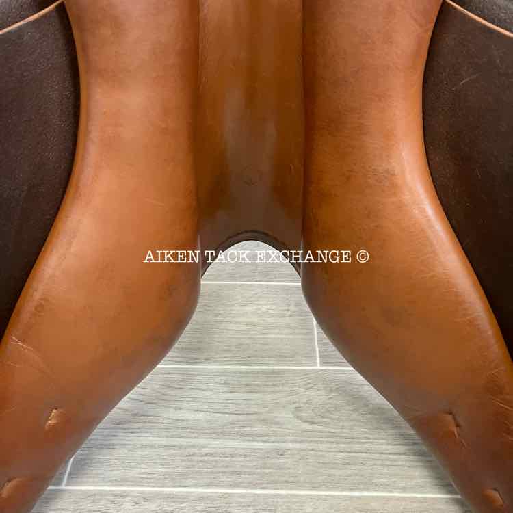 2001 Prestige Hippos Red Fox Close Contact Jump Saddle, 18" Seat, 33 Tree - Medium (Adjustable), Wool Flocked Panels