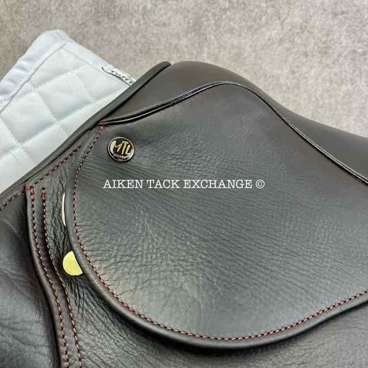 **SOLD** Marcel Toulouse Denise DL Close Contact Jump Saddle, 17" Seat, Medium/Medium Wide Tree, Foam Panels