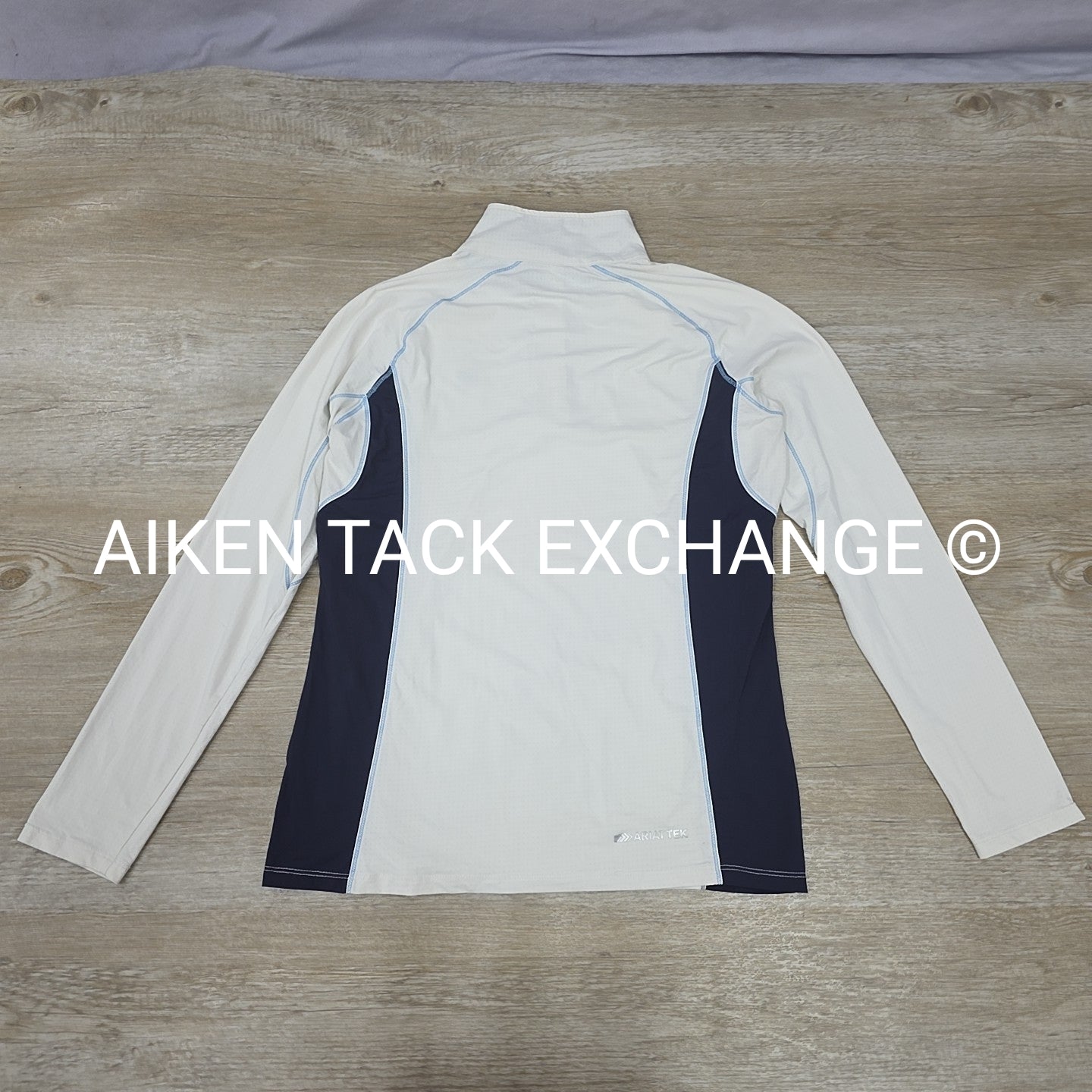 Ariat Heat Series Long Sleeve Top, Size Medium