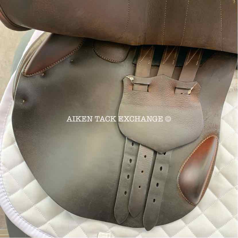 **SOLD** 2016 Butet Premium M-Seat (Medium Deep) Close Contact Jump Saddle, 17.5" Seat, 2.5 Flap, Medium Tree, Foam Panels