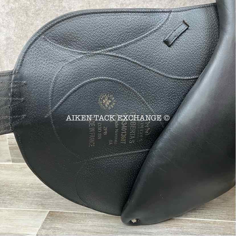 2017 Devoucoux Chiberta S Monoflap Jump Saddle, 16.5" Seat, 0A Flap, Medium Wide Tree, D3D Panels, Full Buffalo Leather