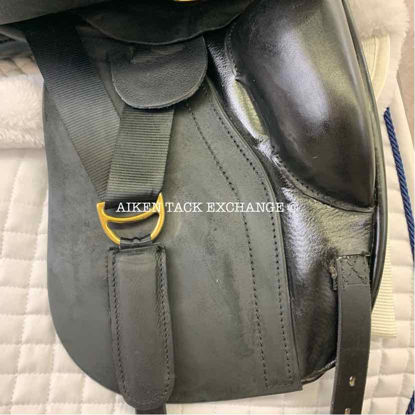 2021 Hulsebos WB3 Dressage Saddle, 18" Seat, Medium Wide Tree, Wool Flocked Panels, Comes with Hulsebos Accessories