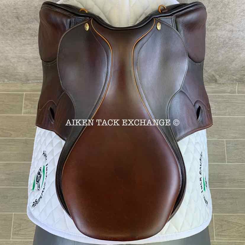**SOLD** 2018 Pessoa Gen-X3 XCH Close Contact Jump Saddle, 17" Seat, Adjustable Tree - Changeable Gullet, Bayflex Foam Panels