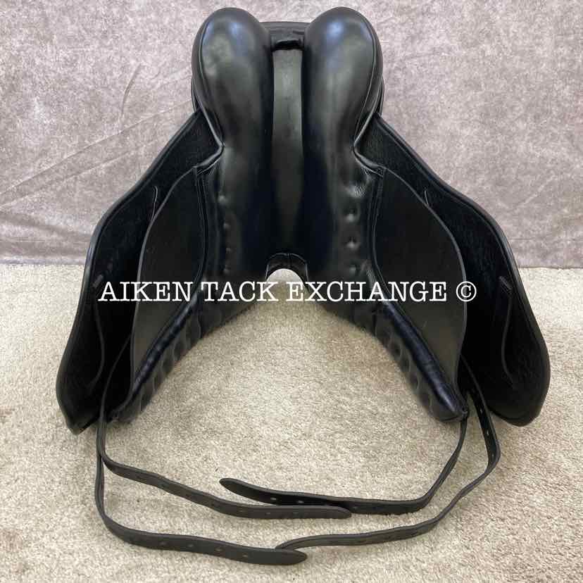 2016 County Perfection Dressage Saddle, 17" Seat, Medium Narrow Tree, Wool Flocked Skid Row Panels