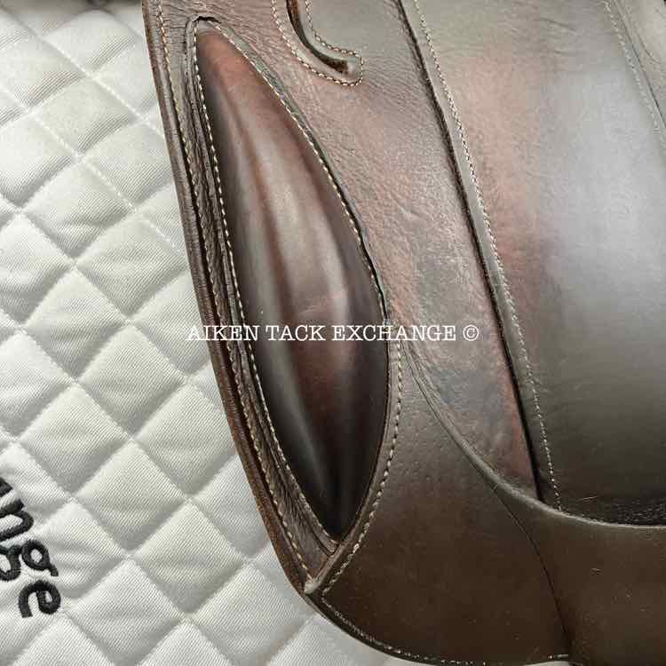 2014 Devoucoux Chiberta Junior Monoflap Jump Saddle, 16.5" Seat, 0A Flap, Medium Wide Tree, D3D Panels, Full Buffalo Leather