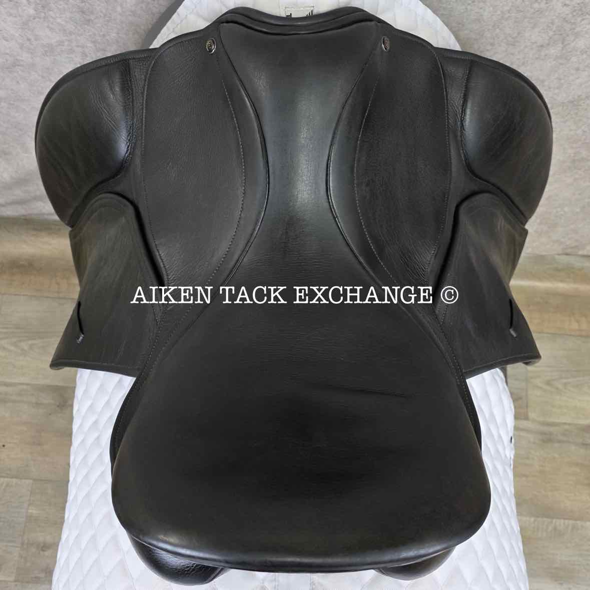 2008 County Perfection Dressage Saddle, 17" Seat, Medium Wide Tree, Wool Flocked Skid Row Panels