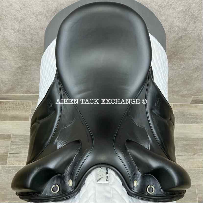 2016 Devoucoux Mendia Monoflap Dressage Saddle, 17" Seat, 2 Flap, Medium Wide Tree, Foam Panels, Full Buffalo Leather