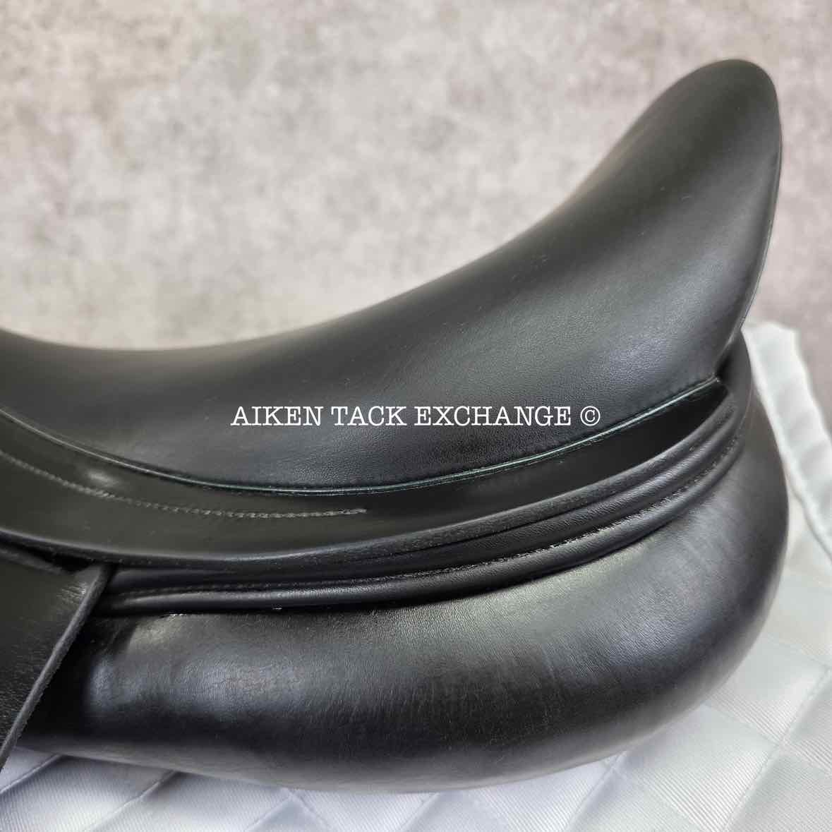 2008 Amerigo Vega Dressage Saddle, 18" Seat, M/MW Tree, Wool Flocked Panels