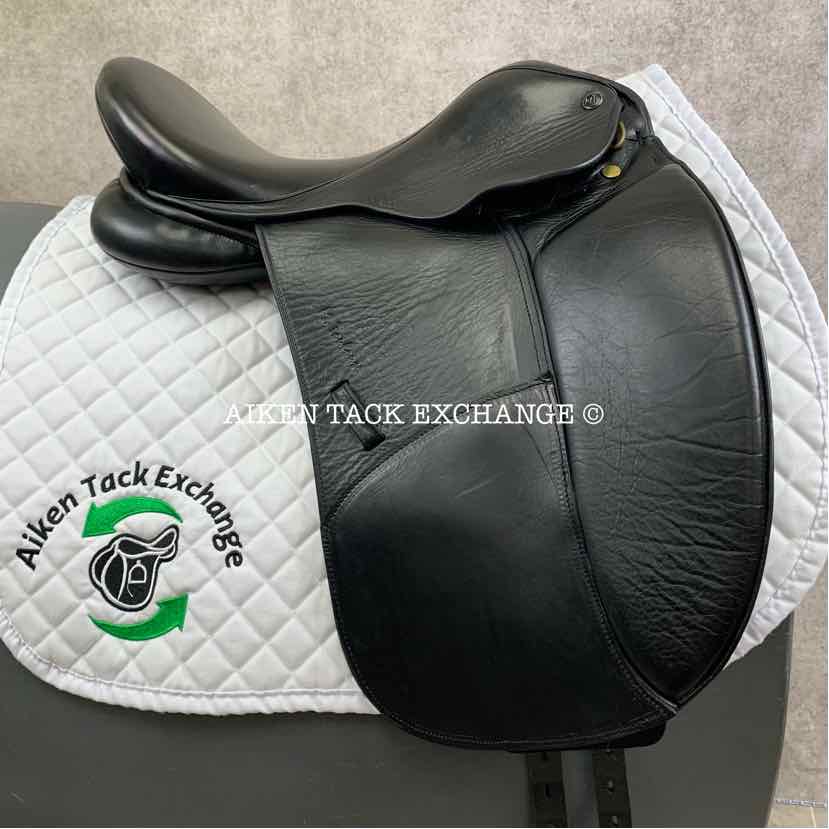 **SOLD** Marcel Toulouse Aachen Dressage Saddle, 17" Seat, Wide Tree, Wool Flocked Panels