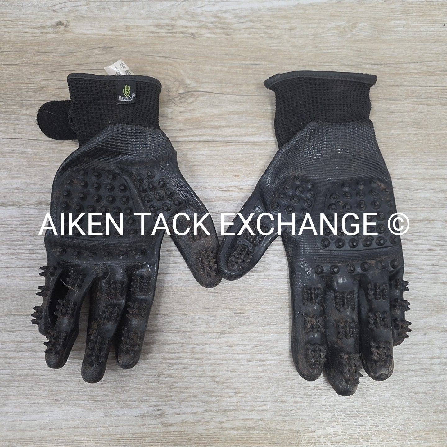 HandsOn Grooming Gloves