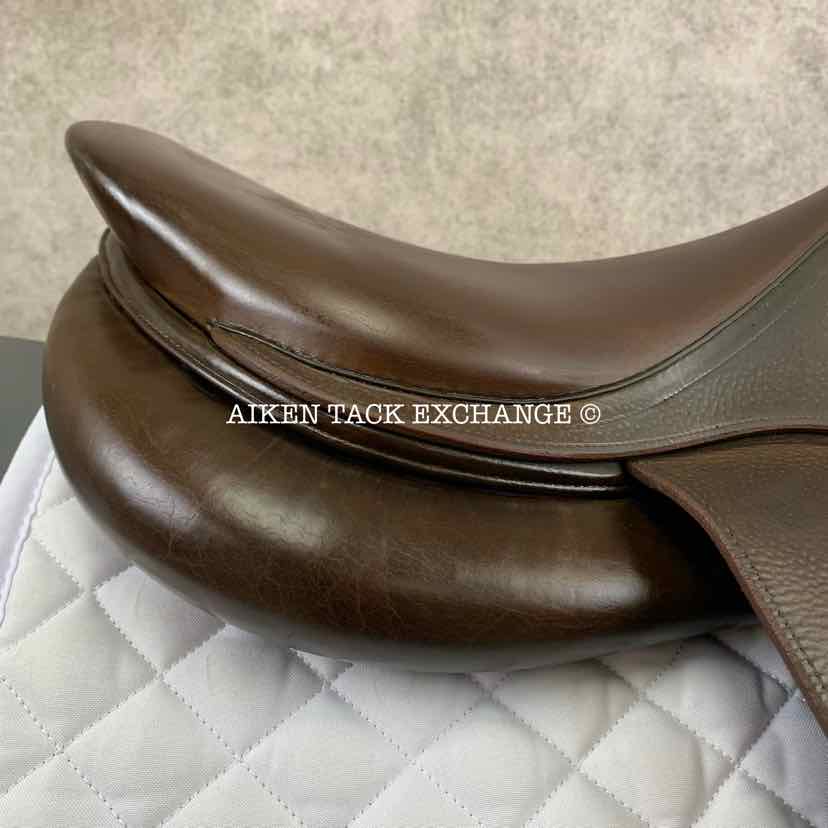 **SOLD** 2014 Meyer Act 1 Close Contact Jump Saddle, 17" Seat (Semi-Deep), Medium Tree, 4 Flap (Regular), Foam Panels