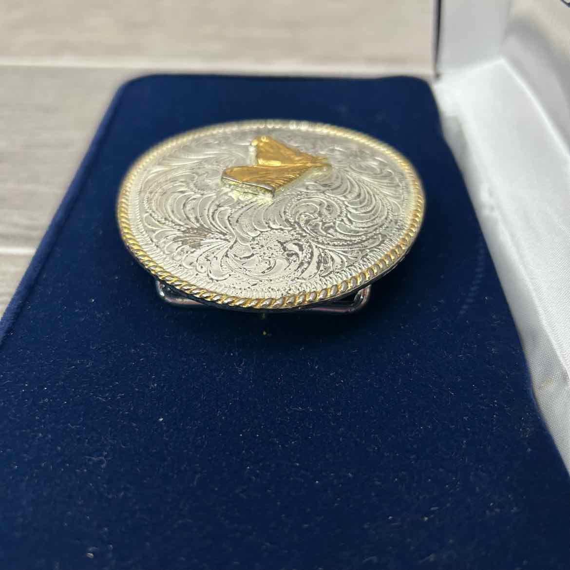 Montana Silversmiths Belt Buckle