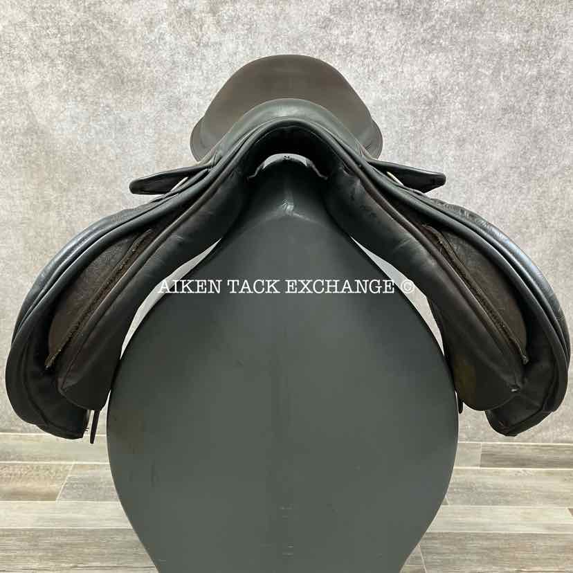 2014 County Innovation Jump Saddle, 18" Seat, Medium Wide Tree, Wool Flocked Panels