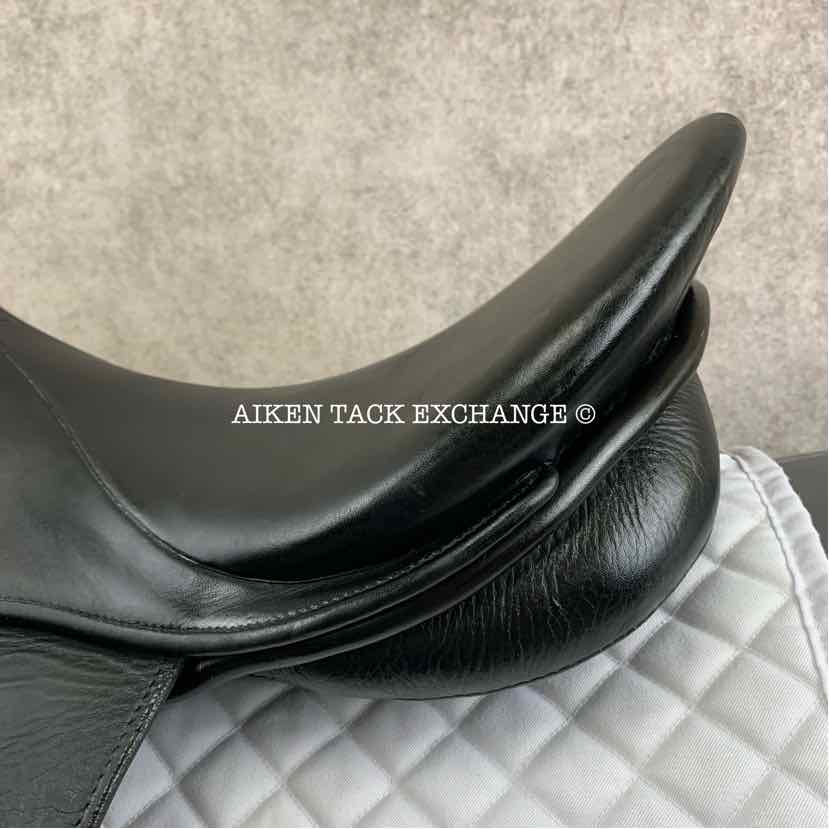 2006 Stubben Maestoso Deluxe Dressage Saddle, 18" Seat, 32cm Tree - W/XW, Wool Flocked Panels