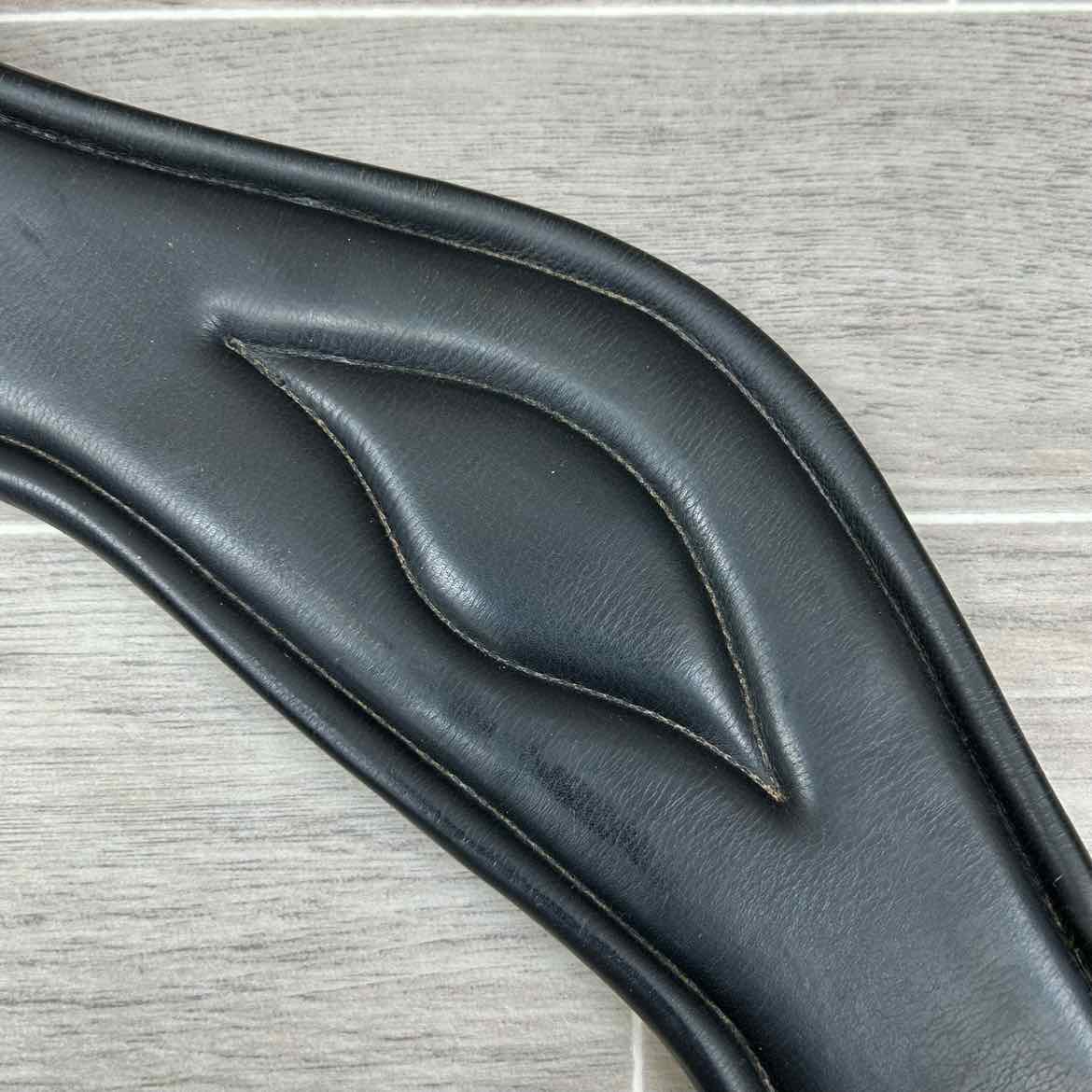 Total Saddle Fit Shoulder Relief Girth, Black, 22"