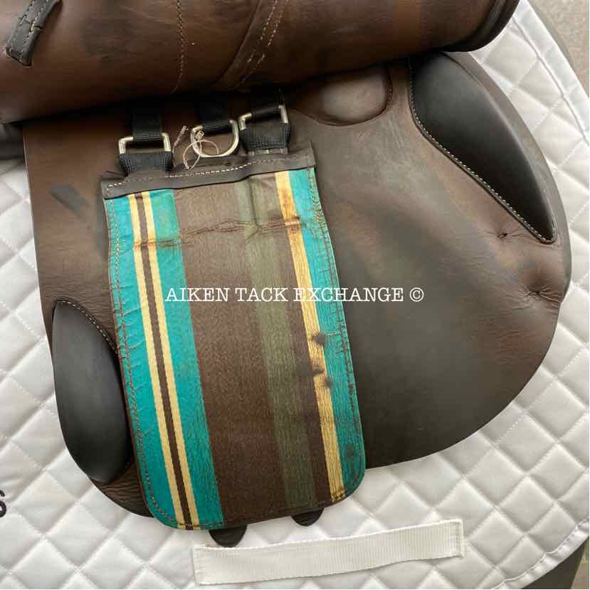 **SOLD** 2011 Voltaire Palm Beach Close Contact Jump Saddle, 17" Seat, 1 Flap, Medium Wide Tree, FIN Panels, Full Buffalo Leather
